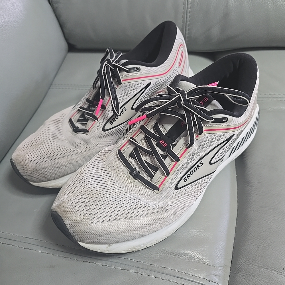 Brooks Ariel GTS 23 Shoes Women’s Size 10 Running Sneakers 1203901B078 Gray‎
